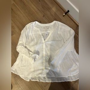 NWT - White Flowy Loft Top